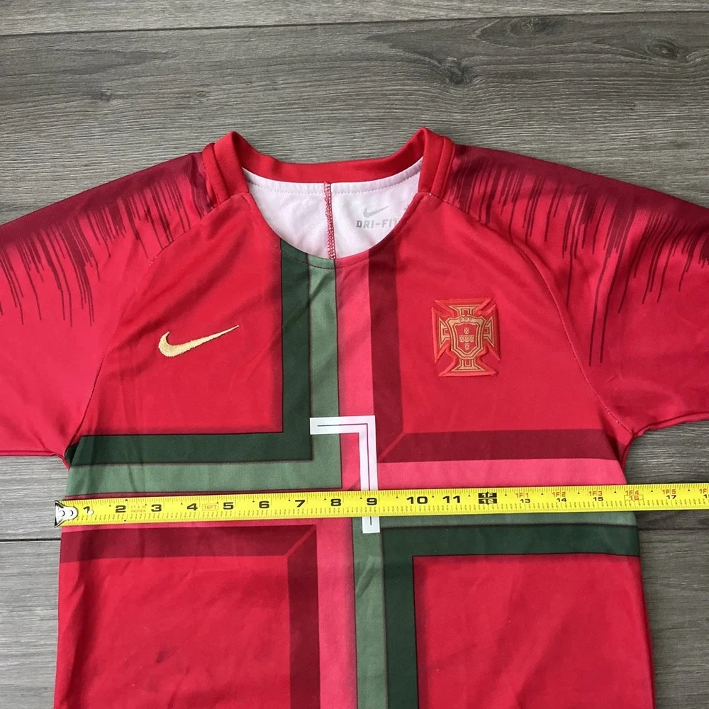 Nike Dri Fit Boys M Portugal Soccer Ronaldo 7 Jersey Red Short Sleeve